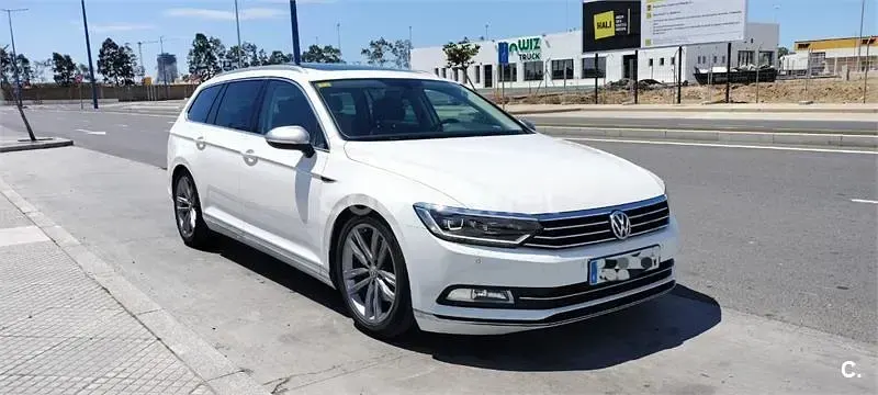 Usado VW Passat Sportline 150 CV (110 kW) 2016 Blanco Familiar
