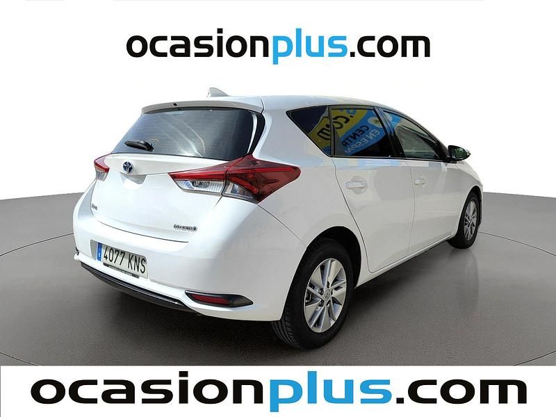 Usado Toyota Auris Hybrid Business Edition 136 CV (100 kW) 2018 Blanco Utilitario