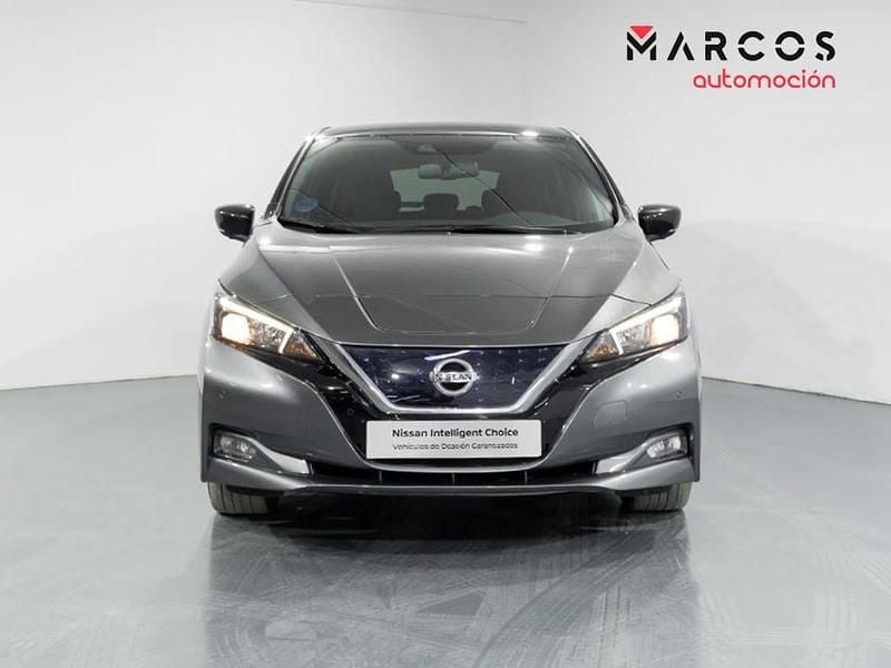 Usado Nissan Leaf N-Connecta 160 kW (218 CV) 2021 Gris con techo negro negro Utilitario