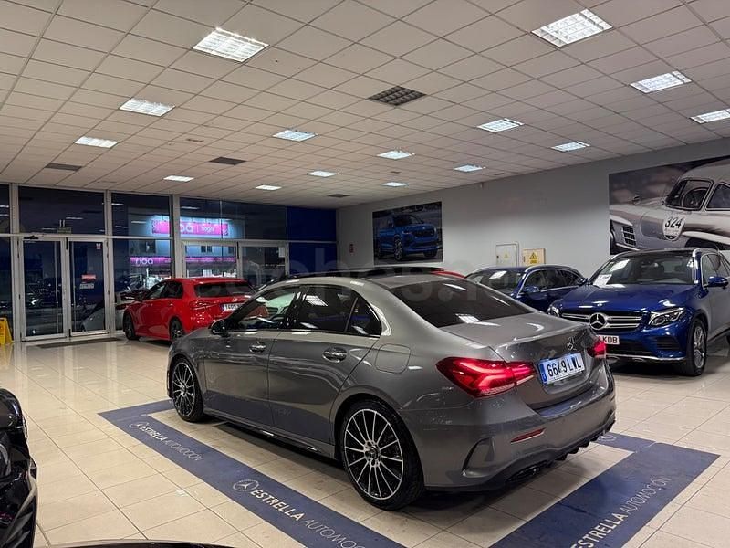 Usado Mercedes A200 150 CV (110 kW) 2022 Gris / plata Berlina