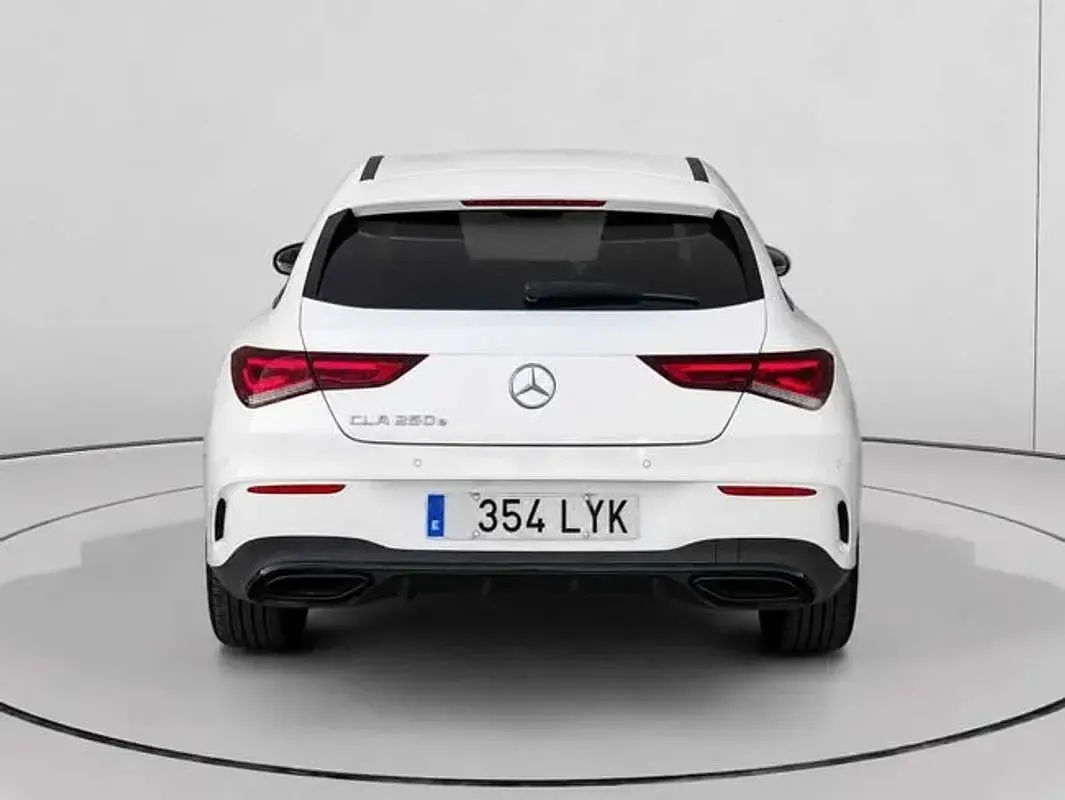 Usado Mercedes CLA250e 218 CV (160 kW) 2020 Blanco Berlina