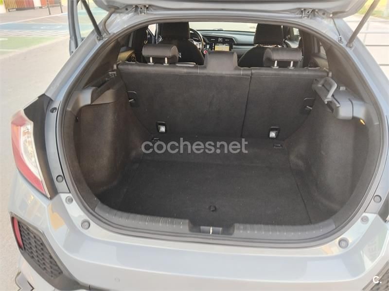 Usado Honda Civic Sport Plus 182 CV (133 kW) 2019 Gris / plata Berlina