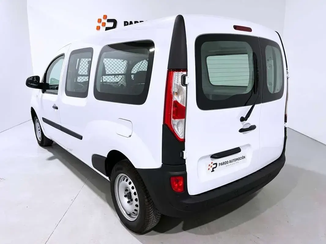 Usado Renault Kangoo 94 CV (69 kW) 2021 Blanco Monovolumen
