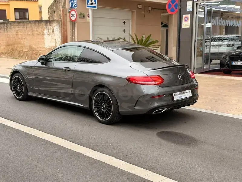 Käytetty Mercedes C250 204 HP (150 kW) 2017 Harmaa Coupe - kaksiovinen