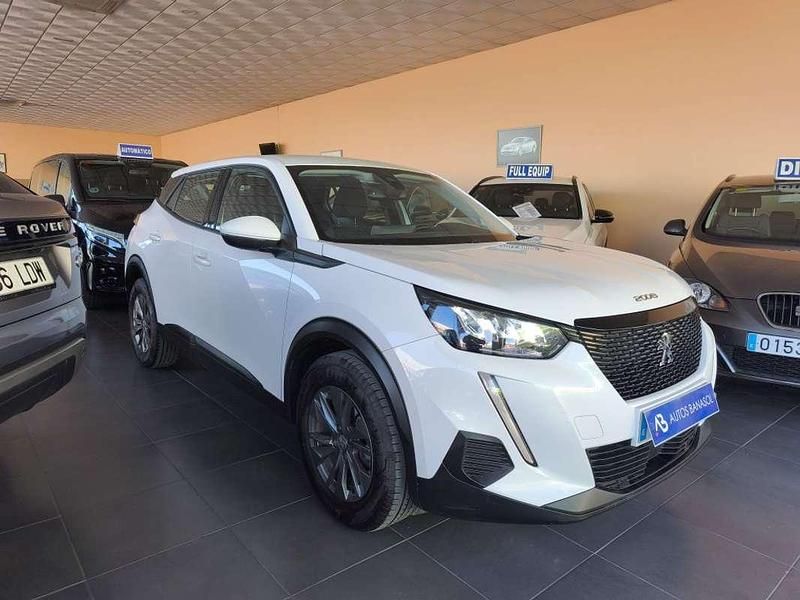 Usado Peugeot 2008 Active 110 CV (80 kW) 2021 Blanco SUV