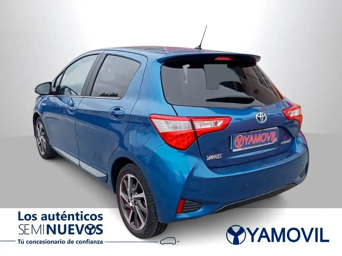 Usado Toyota Yaris Advance 100 CV (73 kW) 2018 Azul