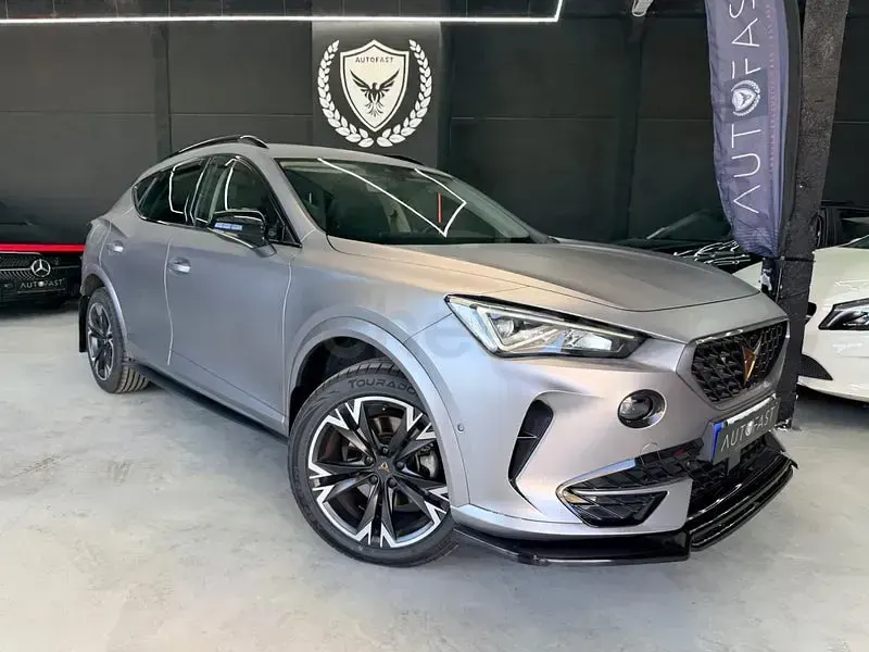 Usado Cupra Formentor 150 CV (110 kW) 2022 Gris / plata SUV