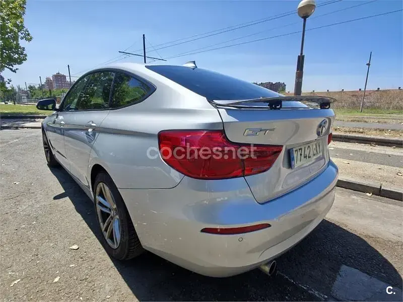 Usado BMW 318 150 CV (110 kW) 2017 Gris / plata Berlina