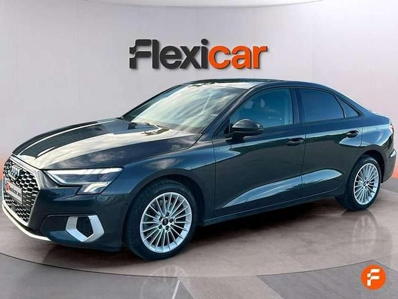 Usado Audi A3 Premium 116 CV (85 kW) 2021 Gris Berlina