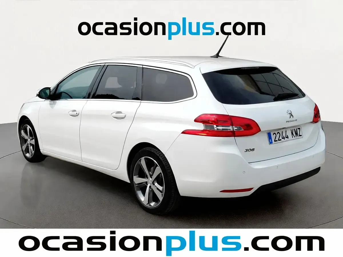 Usado Peugeot 308 SW Allure 131 CV (96 kW) 2018 Blanco Familiar