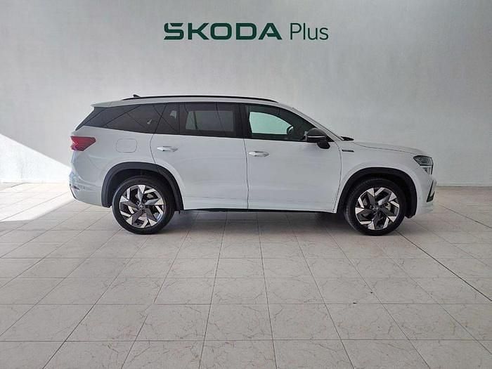 Usado Skoda Kodiaq SportLine 193 CV (141 kW) 2025 Blanco SUV