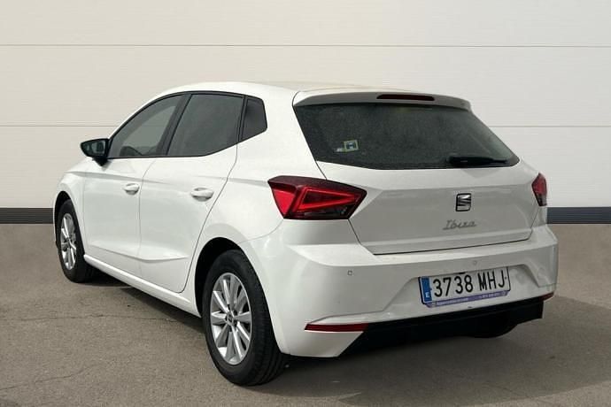Usado Seat Ibiza Style 110 CV (80 kW) 2023 Blanco Utilitario