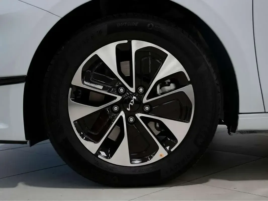 Nuevo Kia Ceed 101 CV (74 kW) 2025 Blanco Utilitario