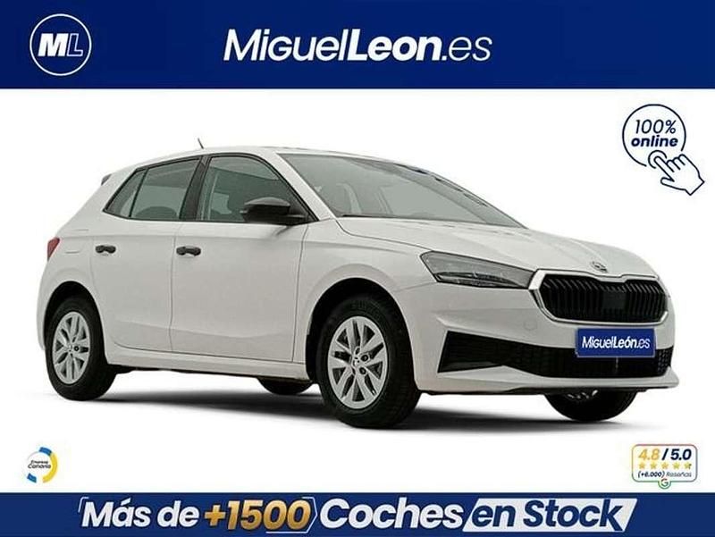 Usado Skoda Fabia Essence 95 CV (69 kW) 2024 Blanco Utilitario