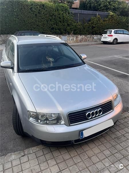 Gris / plata Usado 2003 Audi A4 Familiar | 4000 € (Precio justo) - Imagen 1/4