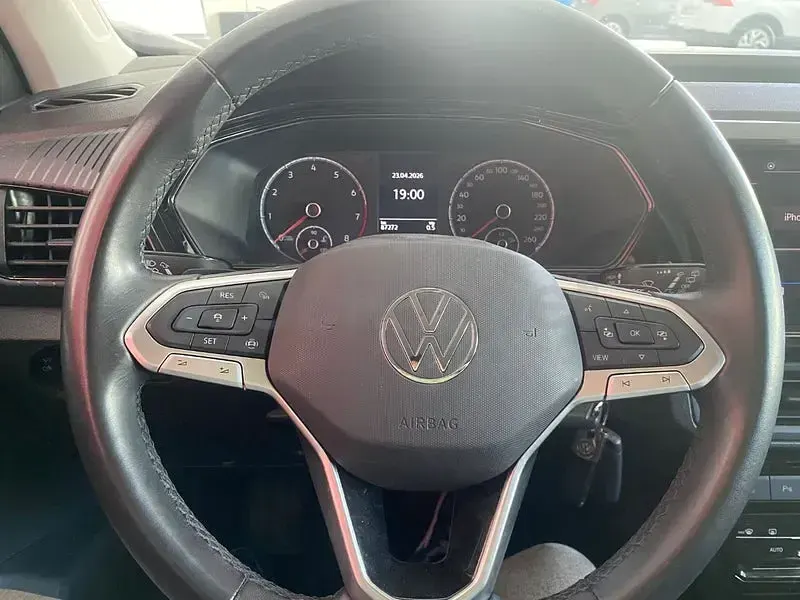 Usado VW T-Cross Advance 110 CV (80 kW) 2022 Negro SUV