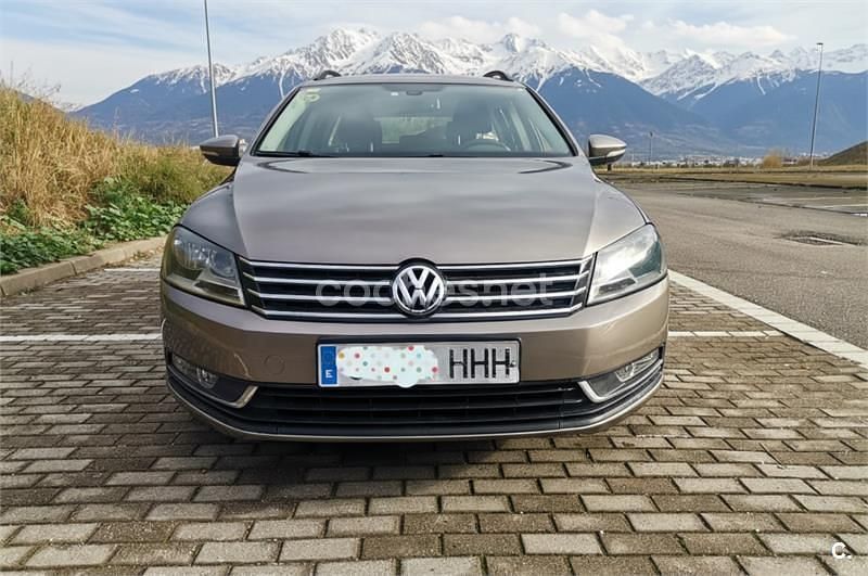 Usado VW Passat 105 CV (77 kW) 2012 Beige Familiar