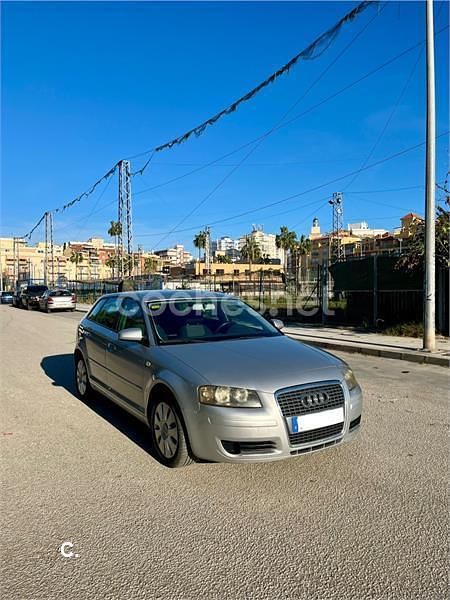 Gris / plata Usado 2005 Audi A3 Ambition Berlina | 4600 € (Precio justo) - Imagen 1/4