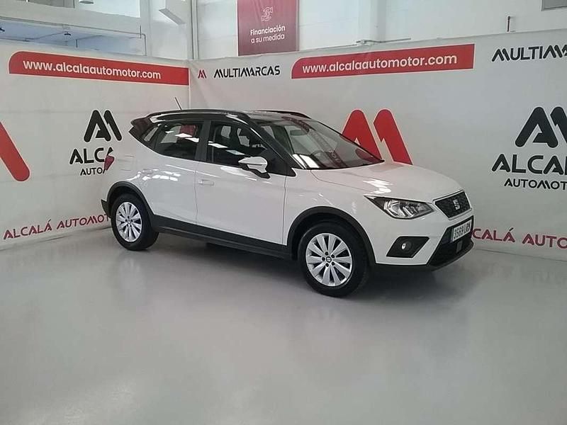 Usado Seat Arona Style 110 CV (80 kW) 2021 Blanco SUV
