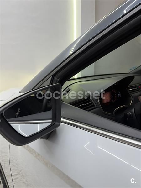 Usado Seat Arona FR 115 CV (84 kW) 2019 Blanco SUV