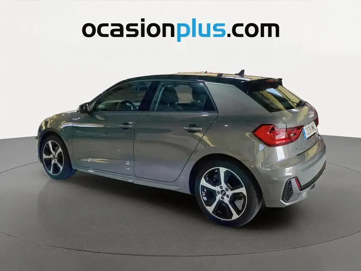 Usado Audi A1 S-Line 110 CV (80 kW) 2024 Gris SUV