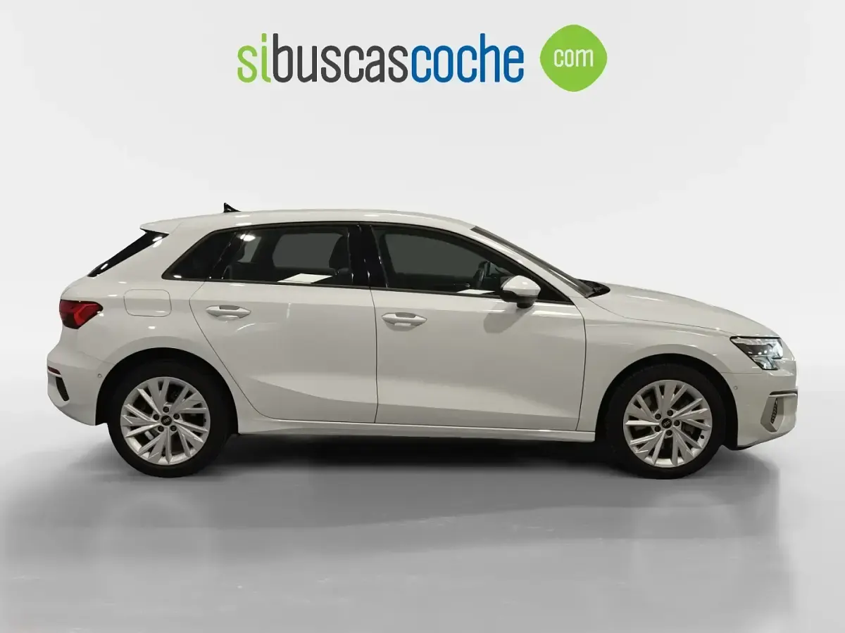 Usado Audi A3 Advanced Plus 110 CV (80 kW) 2021 Blanco Berlina