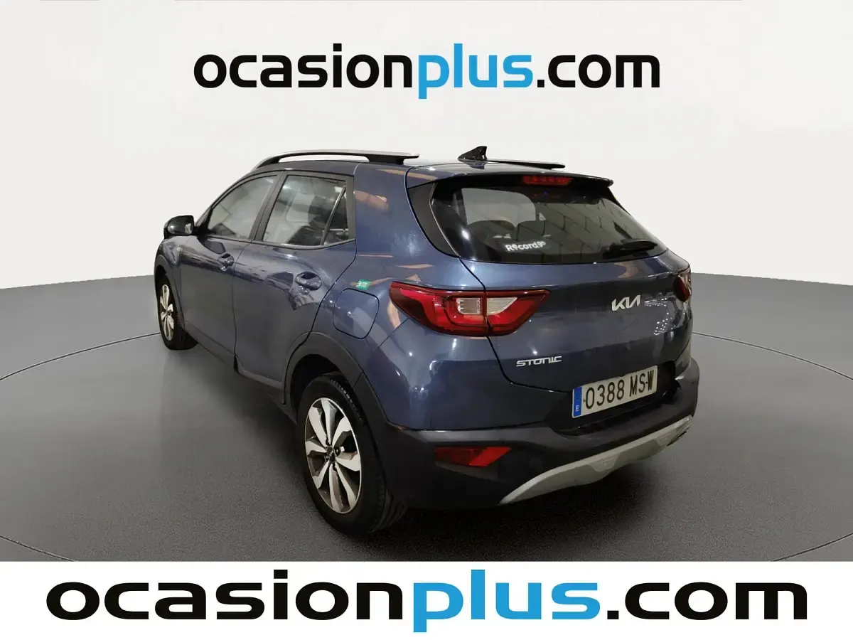 Usado Kia Stonic 101 CV (74 kW) 2024 Azul SUV