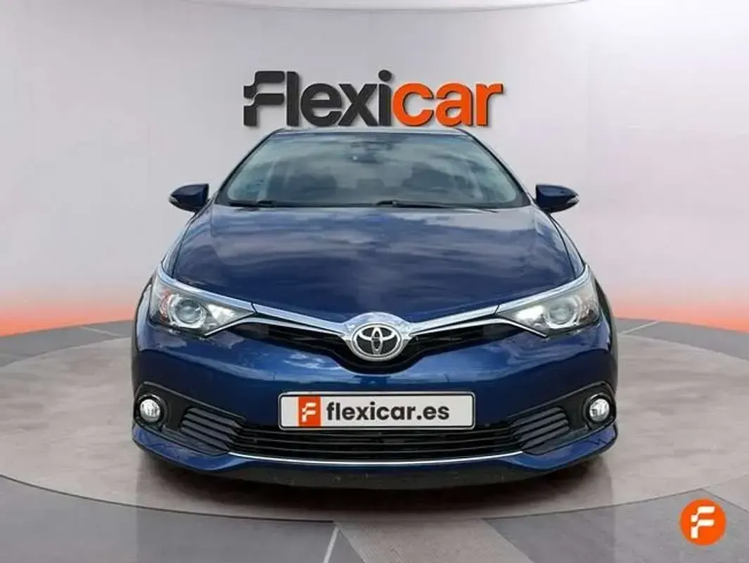 Usado Toyota Auris Active 116 CV (85 kW) 2017 Azul Utilitario