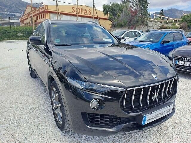 Usado Maserati Levante 275 CV (202 kW) 2017 Negro SUV