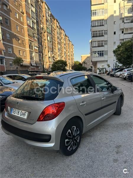 Gris / plata Usado 2008 Peugeot 207 Berlina | 3500 € (Buen precio) - Imagen 1/4