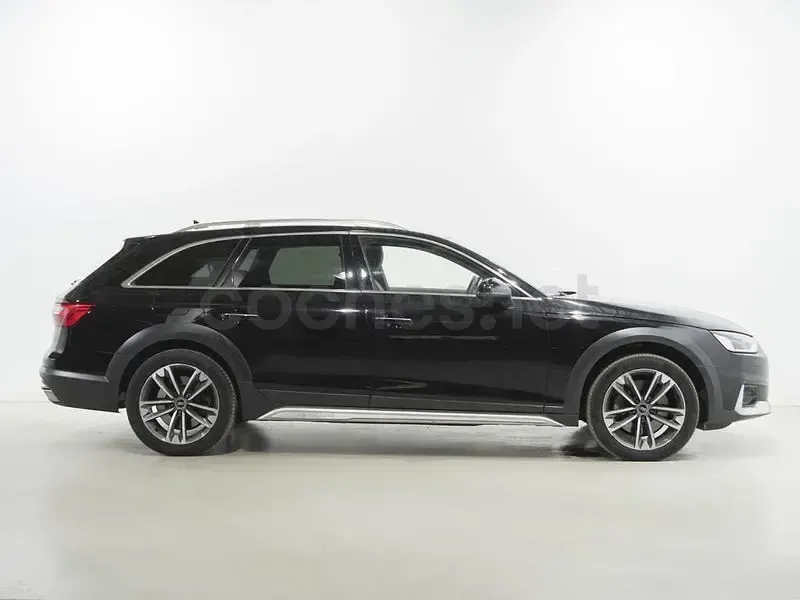 Usado Audi A4 Allroad Ambiente 265 CV (194 kW) 2021 Negro Familiar