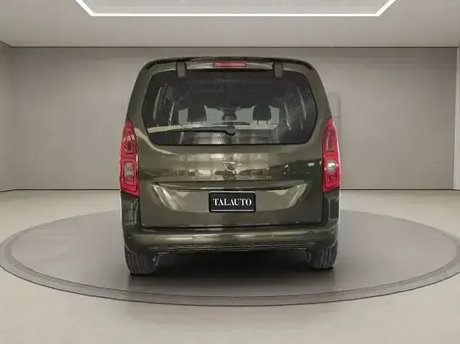 Nuevo Opel Combo S 100 CV (73 kW) 2025 Verde Monovolumen