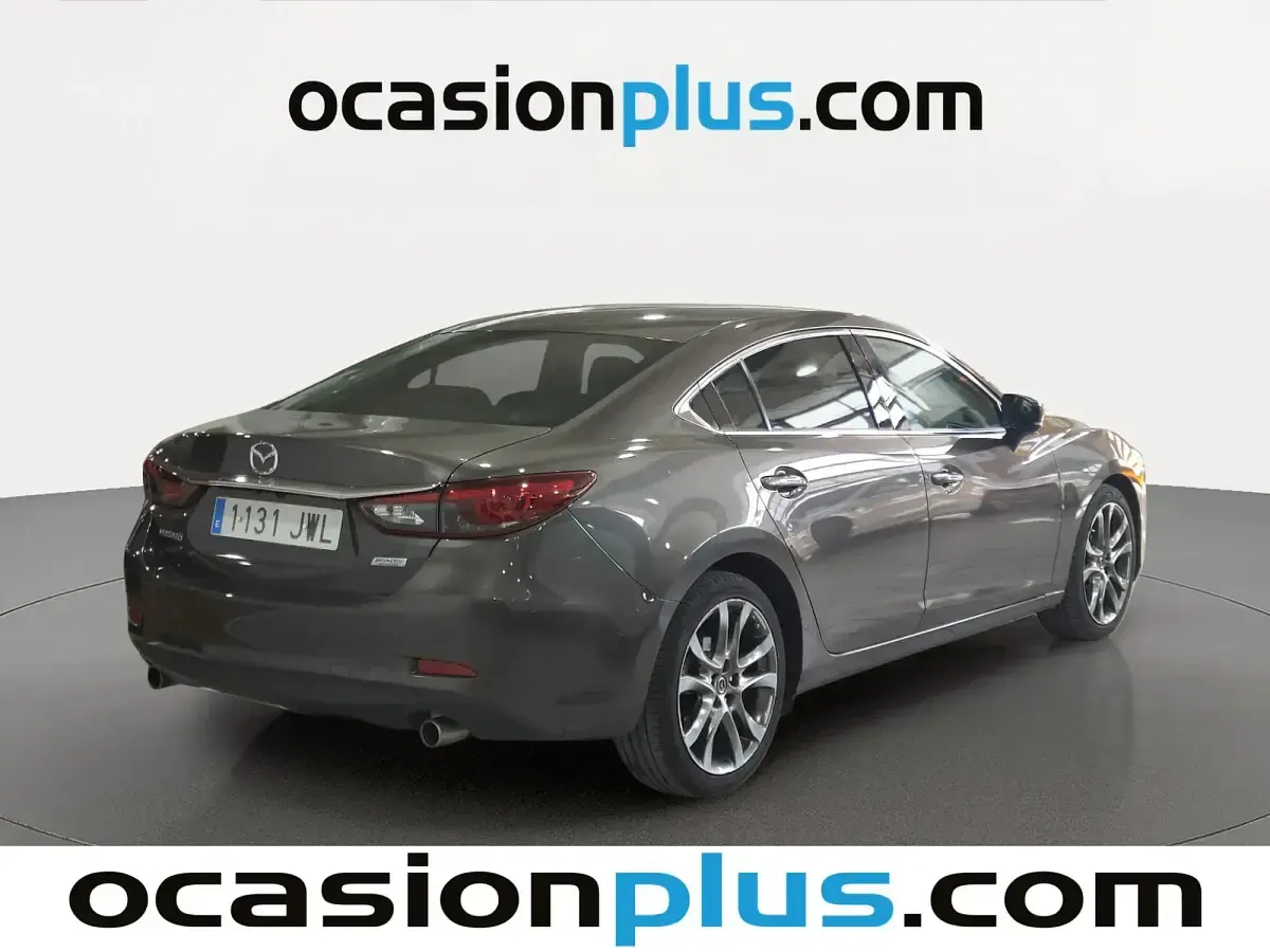 Używany Mazda 6 Luxury 175 KM (128 kW) 2017 Szary Sedan/Limuzyna