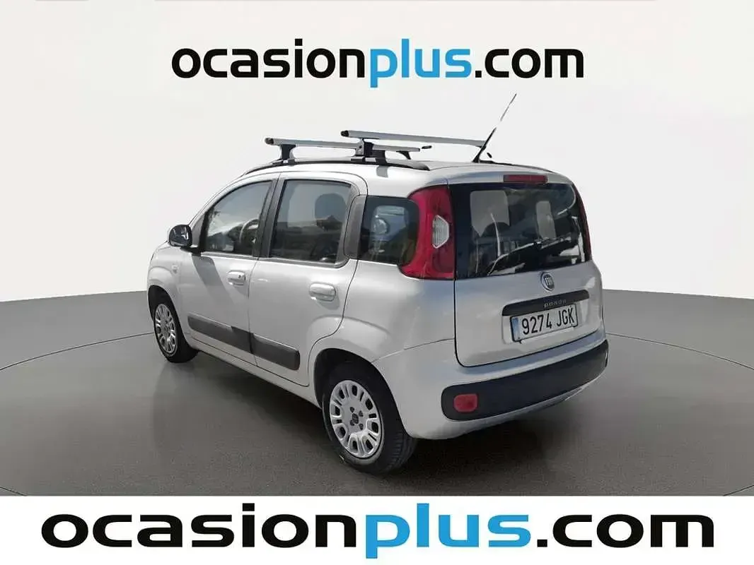 Usado Fiat Panda Lounge 69 CV (50 kW) 2015 Gris Utilitario