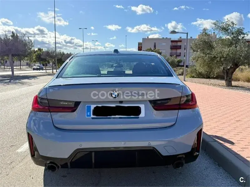 Usado BMW 330 Comfort Edition 245 CV (180 kW) 2025 Gris / plata Berlina