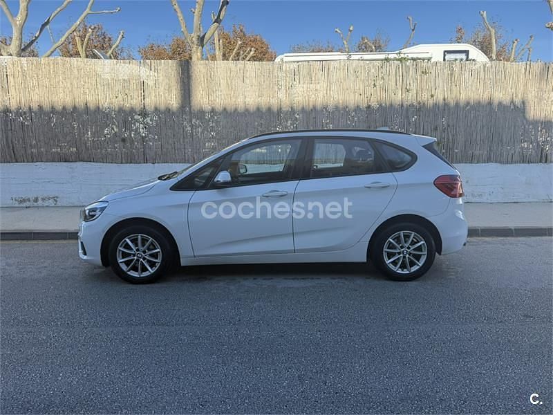Blanco Usado 2017 BMW 218 Familiar | 8999 € (Precio justo) - Imagen 1/4