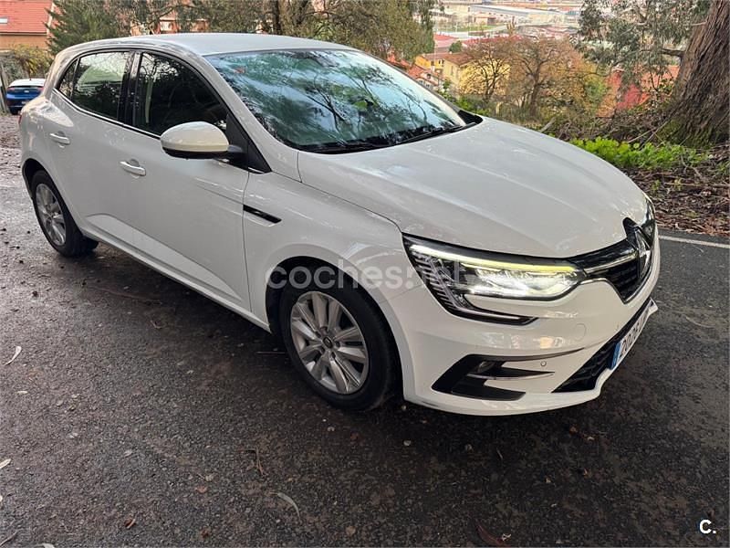 Usado Renault Mégane IV Intens 115 CV (84 kW) 2021 Blanco Berlina