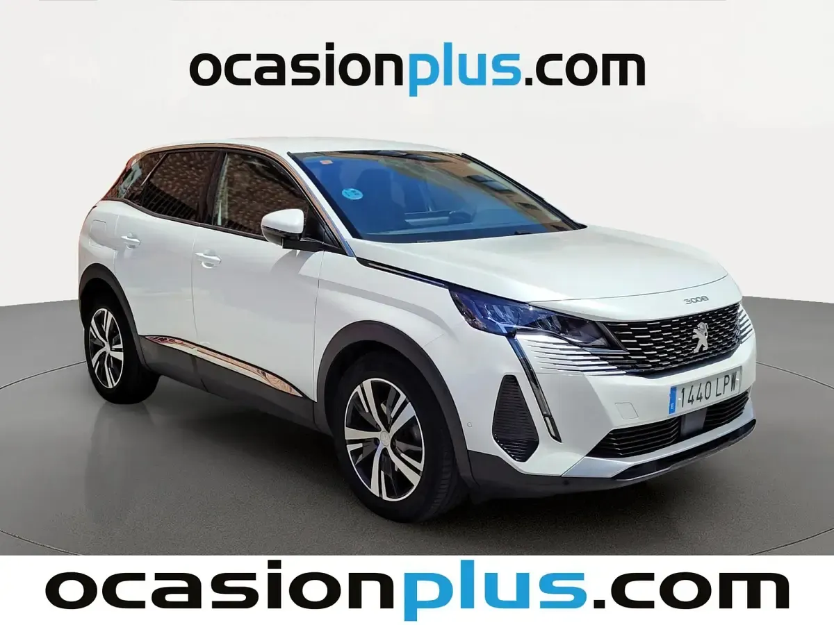 Usado Peugeot 3008 Allure 131 CV (96 kW) 2021 Blanco SUV