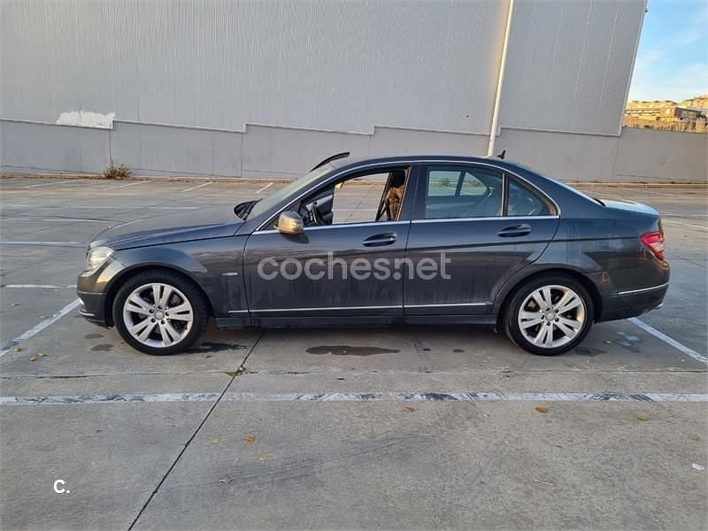 Usado Mercedes C350 Avantgarde 231 CV (169 kW) 2010 Gris / plata Berlina