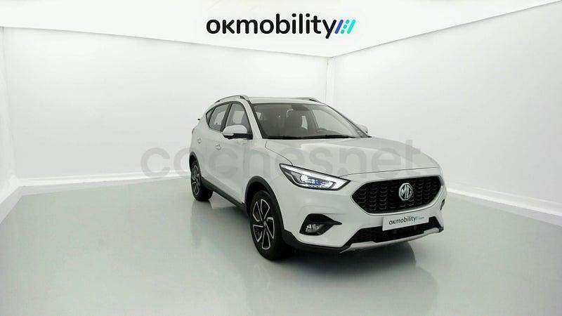 Usado MG ZS Luxury 111 CV (81 kW) 2024 Blanco SUV