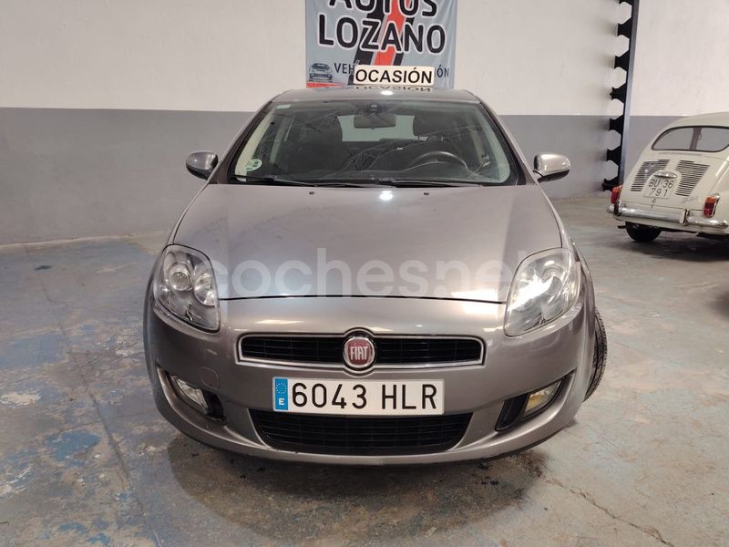 Gris / plata Usado 2012 Fiat Bravo Active Utilitario | 3800 € (Buen precio) - Imagen 1/4