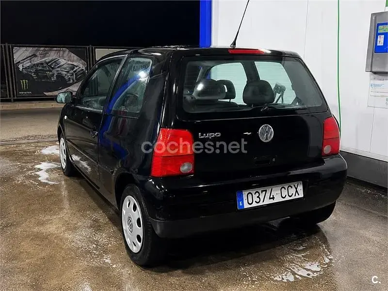 Usado VW Lupo Conceptline 60 CV (44 kW) 2002 Negro Utilitario