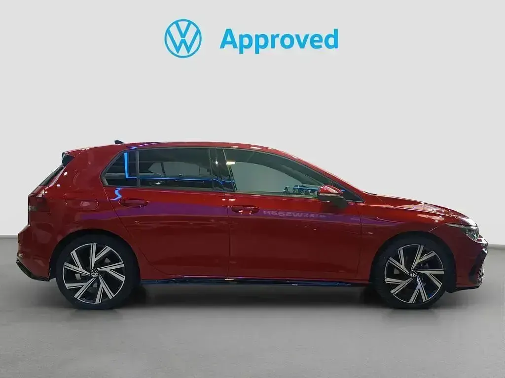Usado VW Golf VII R-line 150 CV (110 kW) 2021 Rojo Utilitario