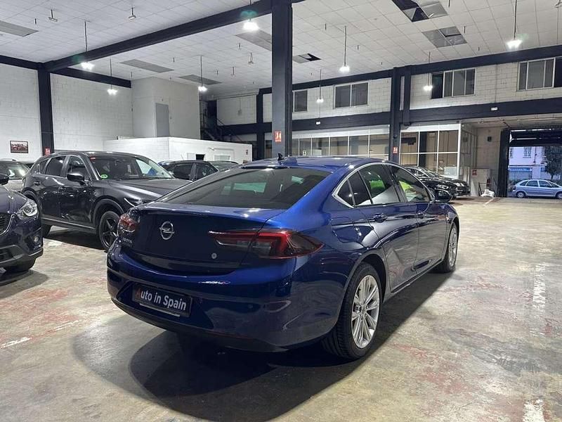 Usado Opel Insignia Business Elegance 122 CV (89 kW) 2020 Azul Berlina