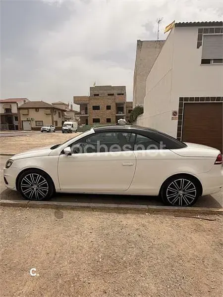 Usado VW Eos 140 CV (102 kW) 2012 Blanco Descapotable