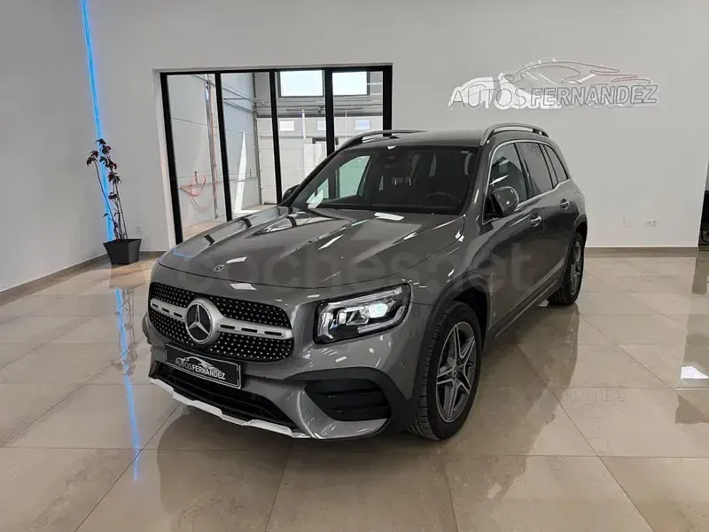 Usado Mercedes GLB200 150 CV (110 kW) 2021 Gris / plata SUV