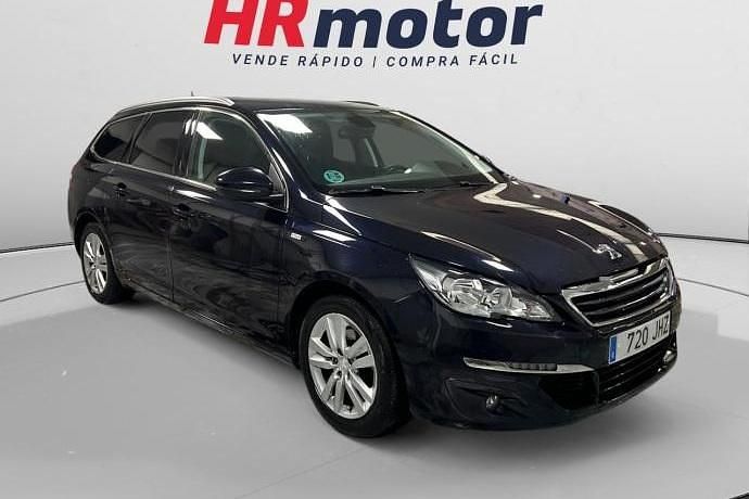 Usado Peugeot 308 SW Style 121 CV (88 kW) 2015 Negro Familiar