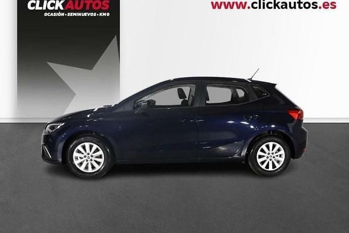 Usado Seat Ibiza Style 111 CV (81 kW) 2023 Azul Berlina