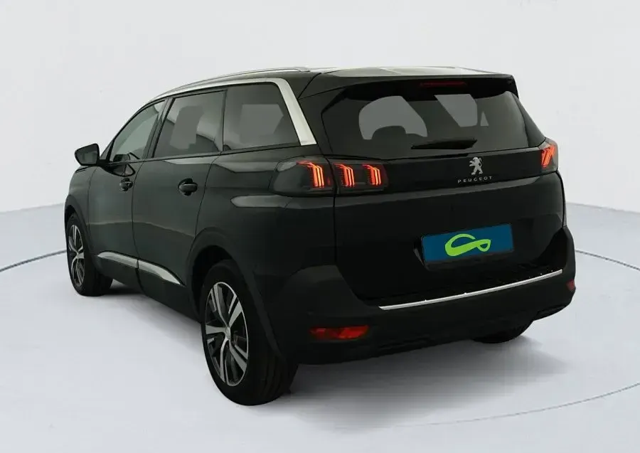 Usado Peugeot 5008 Allure 136 CV (100 kW) 2024 SUV