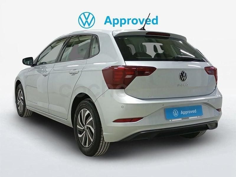 Usado VW Polo Life 95 CV (69 kW) 2024 Gris / plata Utilitario